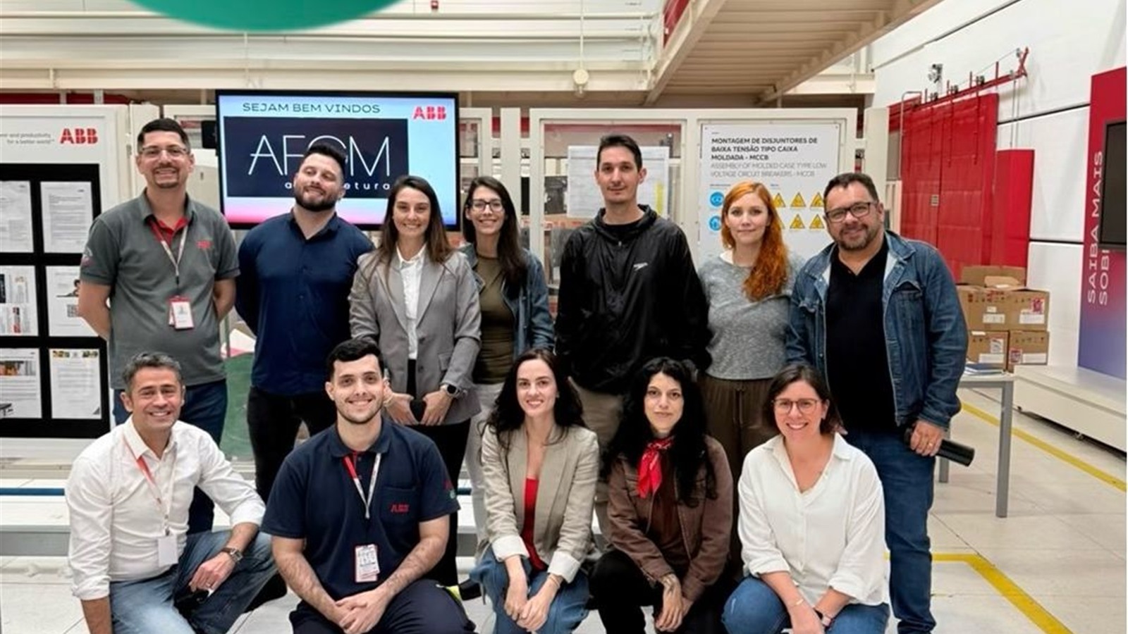 Equipe AFGM durante visita técnica às instalações da ABB Brasil