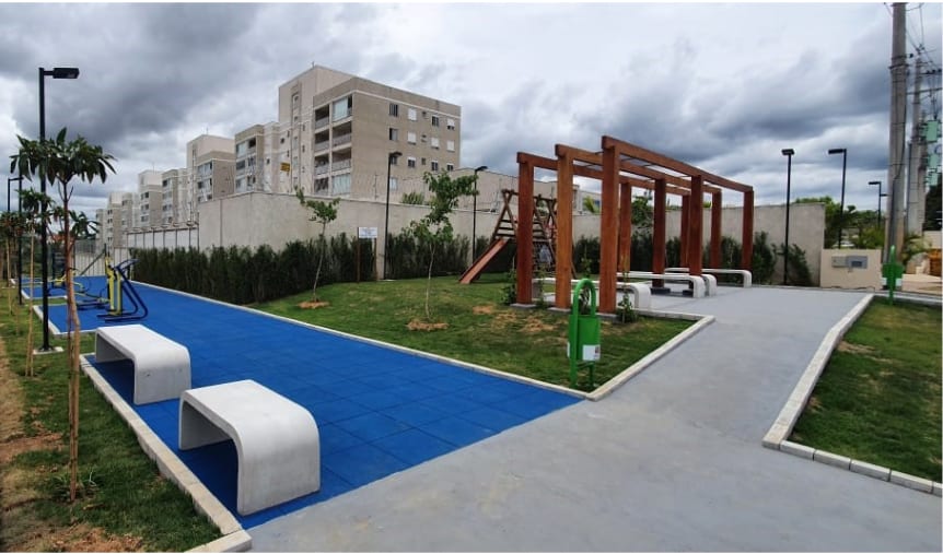 Praça Reynaldo Pocari — projeto residencial, comercial ou de interiores AFGM