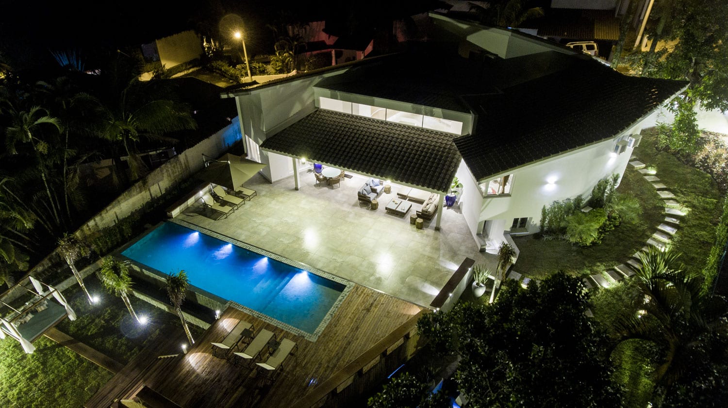 Residência Angra dos Reis — projeto residencial, comercial ou de interiores AFGM